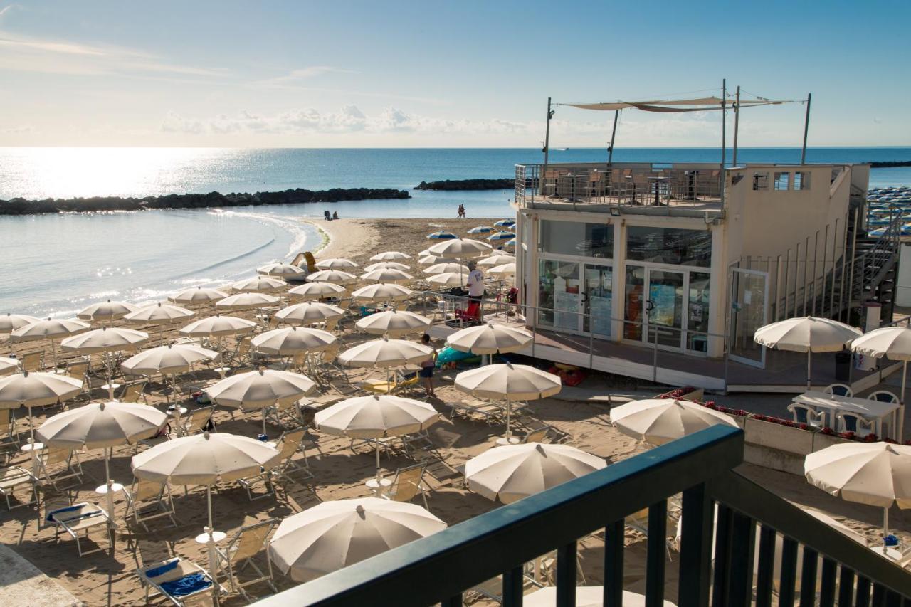 Hotel Duca Degli Abruzzi Montesilvano Exterior photo
